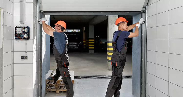 Repair Garage Door Roller Off Track in Altamonte Springs, FL