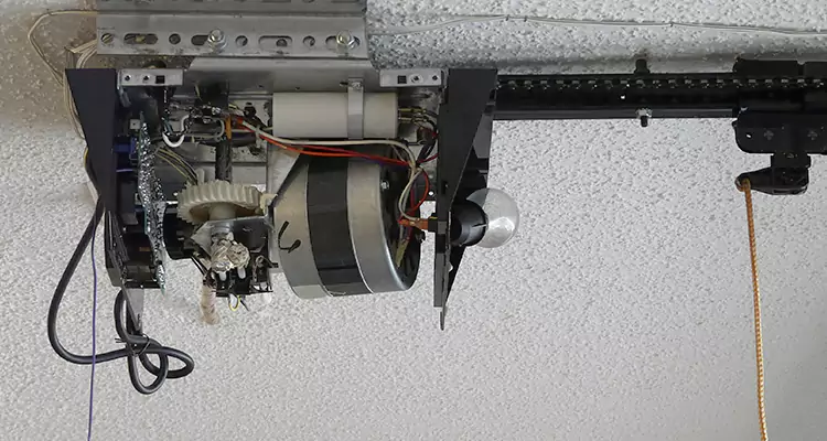 Emergency Garage Door Opener Repair in Altamonte Springs, FL