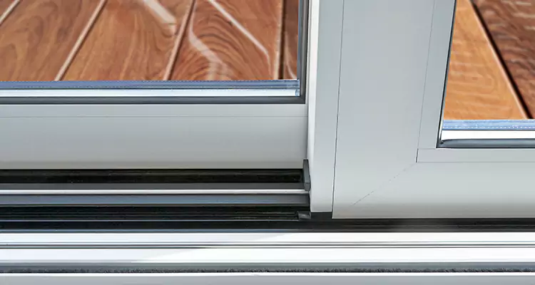 Patio Doors Leaking Water Issue Repair Services in Altamonte Springs, FL