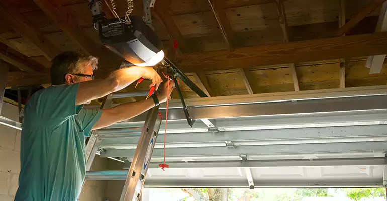 Chamberlain Garage Door Repair in Altamonte Springs, FL