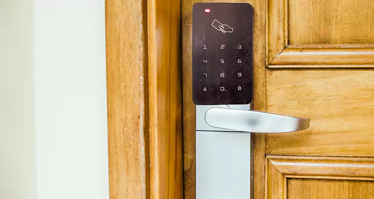 Keyless Hotel Door Locks Repair in Altamonte Springs, FL