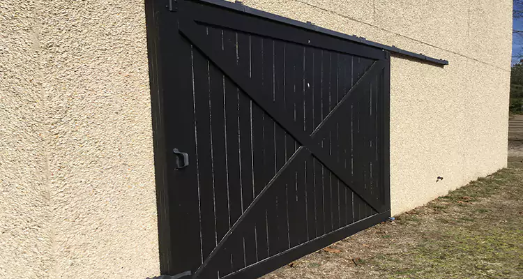Sliding Barn Door Stuck Maintenance in Altamonte Springs, FL